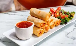  این رول یلدایی بهترین انتخاب برای شام شب یلدا است