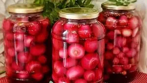 ترشی پیاز ؛ ترفند خوش رنگ شدن این خوشمزه زمستانی