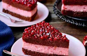 دستور تهیه موس‌کیک انار + فوت و فن‌ها