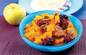 یک خورش ضدحساسیت سنتی اصفهانی با  سیب