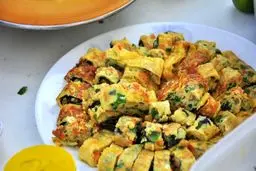 رولت تخم مرغ با سبزی: یک انتخاب خوشمزه و سالم