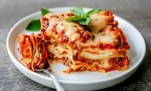 طرز تهیه لازانیا کته‌ای بدون فر و سس بشامل