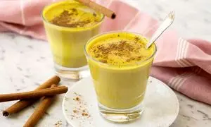 ۵ نوشیدنی اصیل ایرانی برای روزهای سرد پاییز