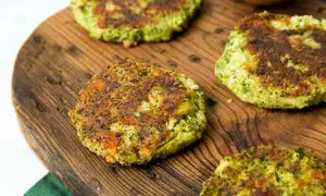  طرز تهیه کوکو کلم؛ کوکو سالم و مقوی با طعم بی‌نظیر