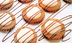 روش تهیه یک بیسکوئیت متفاوت برای کسانی که از طعم بیسکوئیت‌های سوپر مارکت خسته شده‌اند