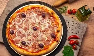 پیتزا چیلی تند؛ پیتزای مکزیکی ساده و خوشمزه