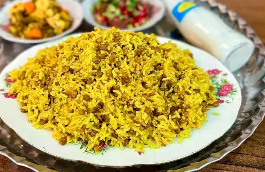 دمپختک عدس ؛ شام زمستانیِ گرم که با ترشی می چسبد