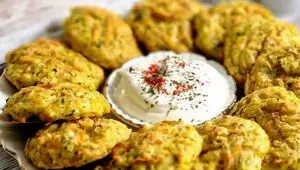 طرز تهیه هش گرین؛ کوکو سبزیجات رژیمی بدون تخم مرغ