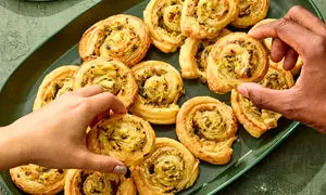 رولت اسفناج و آرتیشو، ساده‌ترین پیش‌غذایی که می‌توانید تهیه کنید