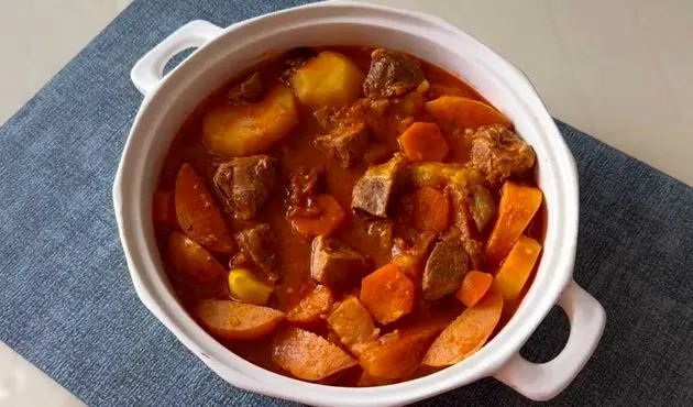 تاس کباب کلاسیک با عطر و طعمی بی نظیر برای سفره سحر + روش تهیه