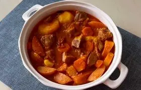 تاس کباب کلاسیک با عطر و طعمی بی نظیر برای سفره سحر + روش تهیه