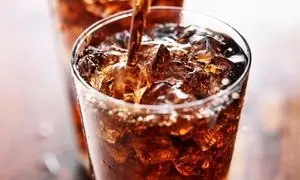 ۶ باور غلط درباره خواص نوشابه | آیا نوشابه برای درمان اسهال مفید است؟
