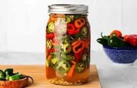 طرز تهیه 5 نوع ترشی فلفل خانگی