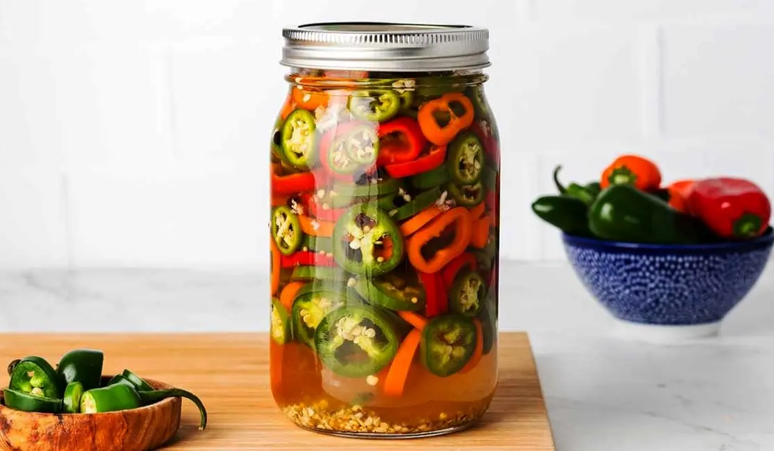 طرز تهیه 5 نوع ترشی فلفل خانگی