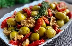طرز تهیه سالاد زیتون؛ یک پیش‌غذای خوشمزه و متفاوت