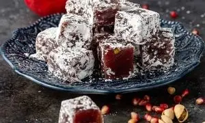 طرز تهیه مسقطی انار برای شب یلدا با چند قلم مواد ساده